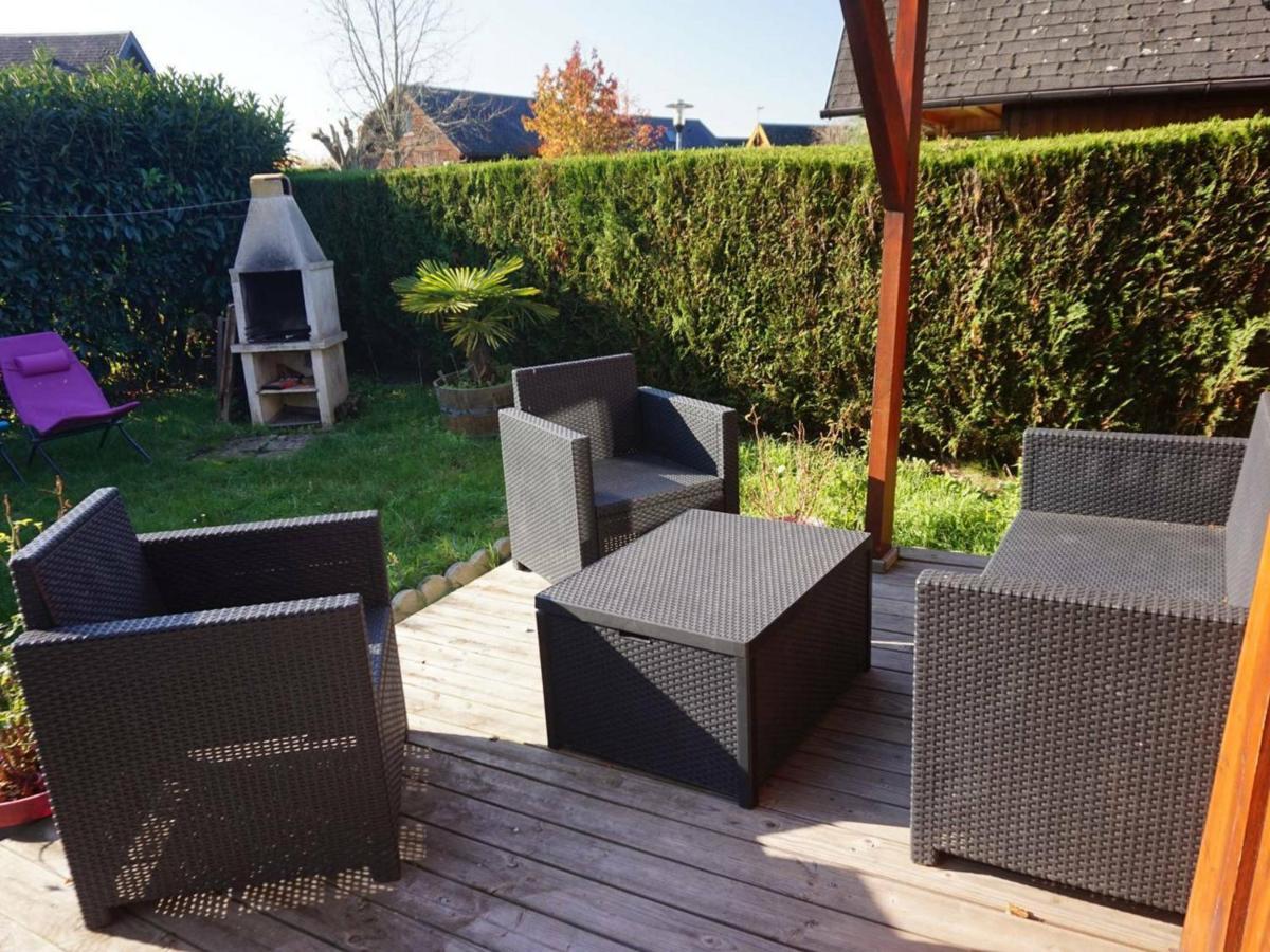 Chalet Avec Piscine Chauffee, Tennis Et Jardin Clos, A 1700M De La Plage De Cabourg - Fr-1-465-22 Eksteriør bilde